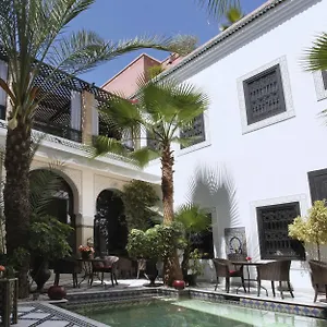 Riad Monceau *****